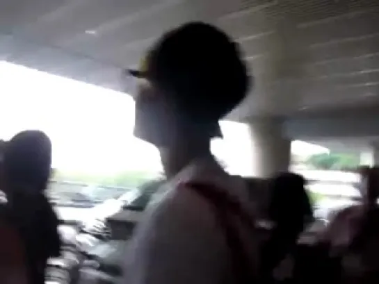 [FANCAM][2012.05.26] Block B Arrival at KLIA