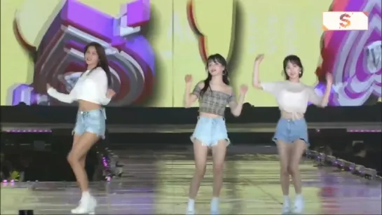 180802 AOA  - Heart Attack @ 2018 KMF Korea Music Festival