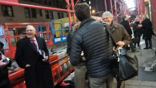 Julian Ovenden Carnegie Hall stage door [14 февраля 2014]