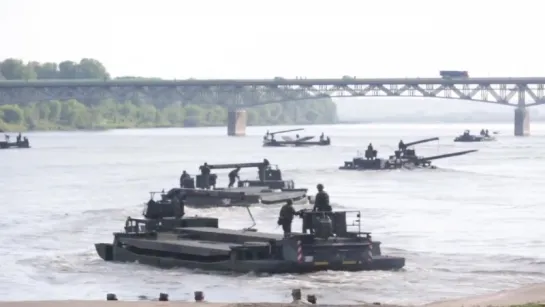 World Longest Amphibious Bridge Built in Few Minutes- M3 Amphibious Rig in Action