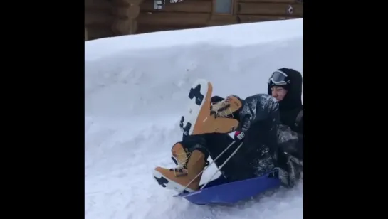 [VIDEO] 170205 Chanyeol @ kasper0524 Instagram Update: Чёрт побери #простите_за_спам_в_инсте