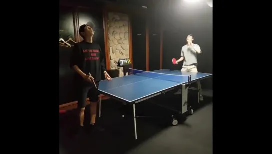 [VIDEO] 160816 Chanyeol Instagram Update: Хатин 🏓