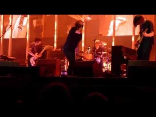 Radiohead - A Wolf at the Door (Live in Prague 2009)