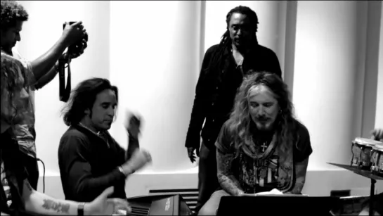 The Dead Daisies - “Midnight Moses“