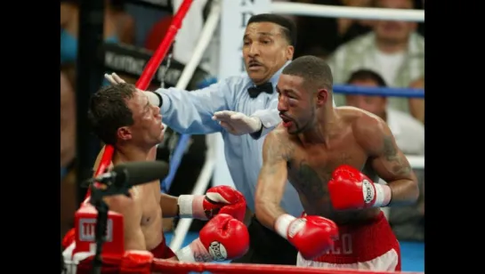 Diego Corrales - Jose Luis Castillo Round 10