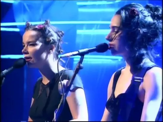 Björk & PJ Harvey - I Can’t Get No Satisfaction (1994)