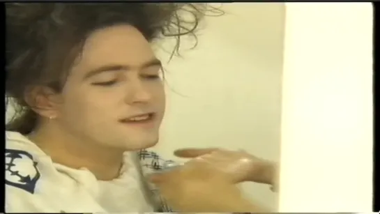 The Cure — Backstage At The Mtv Studios = Play Out