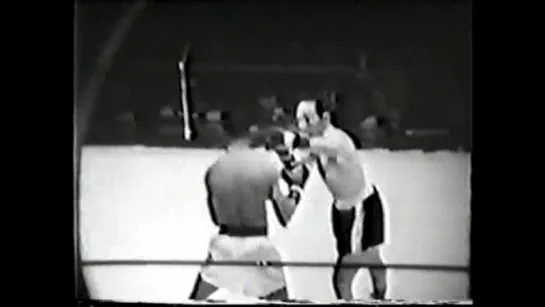 1965-12-13 Willie Pep vs Sugar Ray Robinson (exhibition)