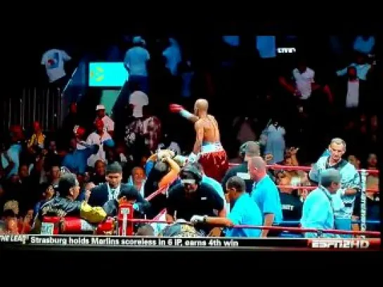 2010-07-16 Zab Judah vs Jose Armando Santa Cruz (3rd round)