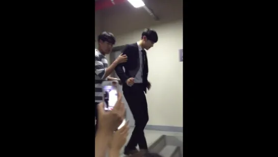 [FANCAM] Sehun & Chanyeol went to support Cchen's 'In The Height' muaical