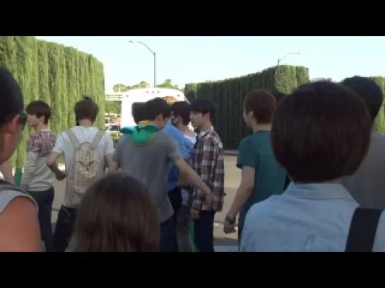 [FANCAM] 120519 EXO @ LA Disneyland