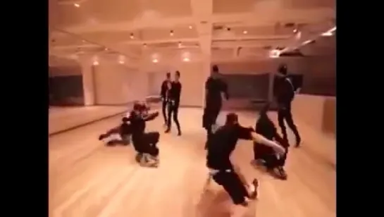 [VIDEO] EXO - MONSTER Demo Dance Practice