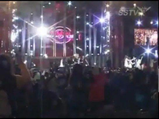 111003 T-ara & SNSD - SunMin Couple @ 2011 Hallyu Dream Concert