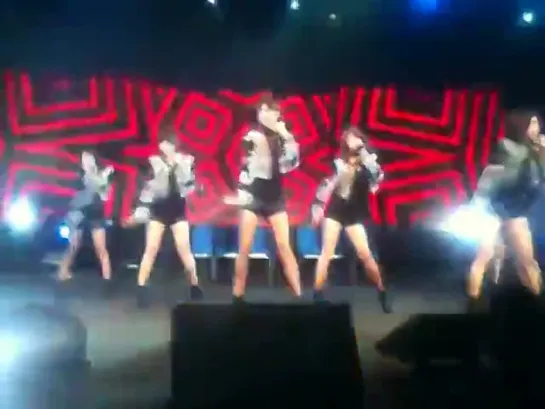 [Cam] 110604 T-ara - I Go Crazy Because of You @ 2011 K-Pop Heal The World Concert [1]