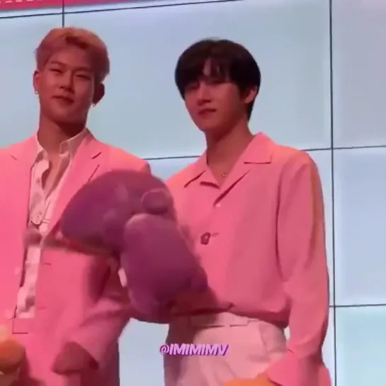 [VK][190817] MONSTA X fancam (I.M focus) @ Fansign at TWOTUCKGOM