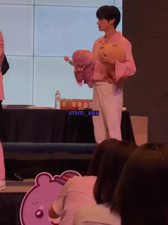 [VK][190818] MONSTA X fancam (I.M focus) @ Fansign at TWOTUCKGOM