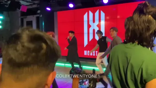 [VK][200220] MONSTA X fancam - Who Do U Love? @ YouTube Space event in NY