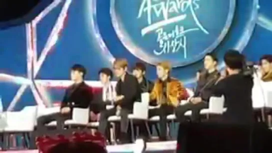 [VK][20170114] EXO reaction to Monsta X @ 31th Golden Disc Awards