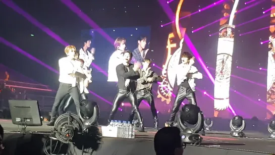 [VK][190526] MONSTA X fancam - Party Time @ HALLYUPOPFEST 2019