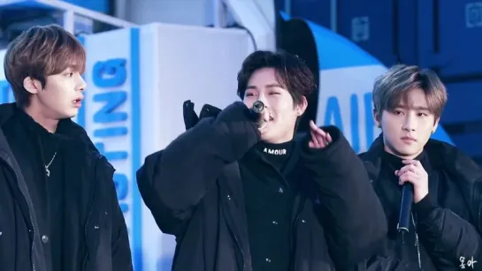 [VK][170118] MONSTA X fancam @ Global V Live Top 10