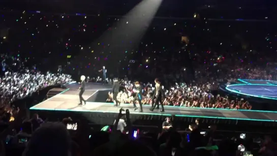 [VK][20160731] Monsta X — TRESPASS (Fancam) @ KCON LA 2016