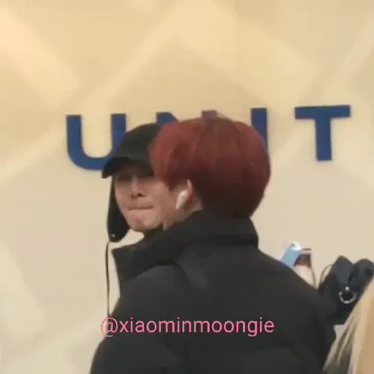 [VK][191208] MONSTA X fancam @ Airport O'Hare (Chicago)