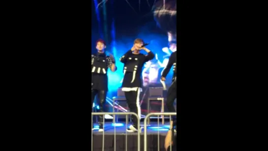 [VK] [06.12.15] Monsta X - Perfect Girl @ Fanmeeting in Singapore