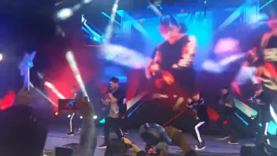 [VK] [06.12.15] Monsta X - Hero @ Fanmeeting in Singapore