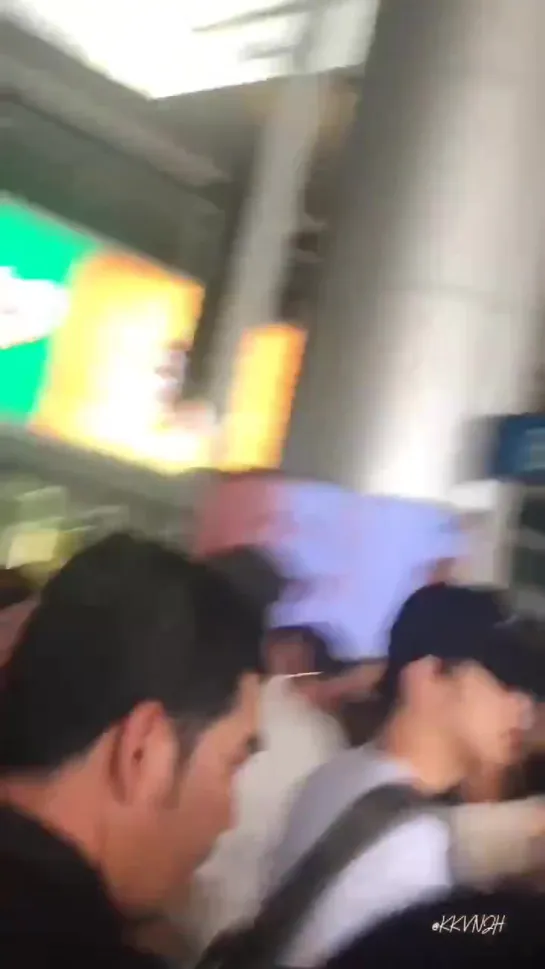 [VK][200110] MONSTA X fancam @ Airport Tan Son Nhat