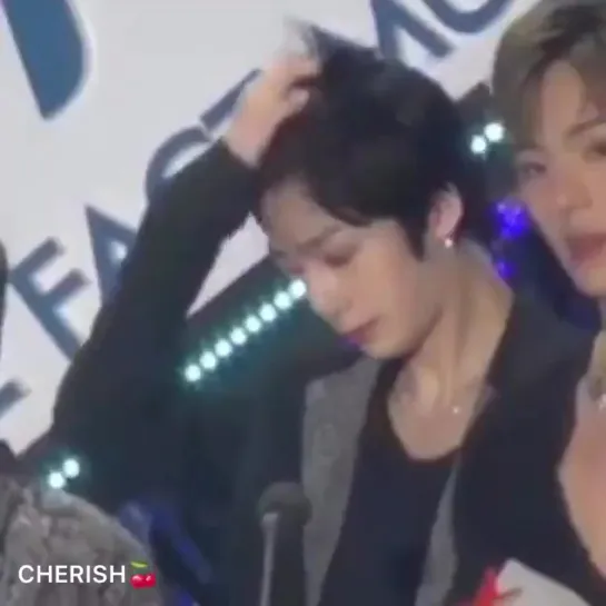 [VK][24.04.2019] THE FACT MUSIC AWARDS (Hyungwon focus)