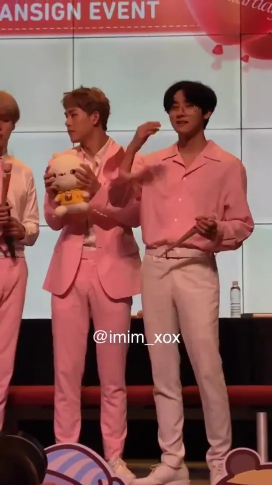 [fancam][17.08.2019] Fansign at TWOTUCKGOM