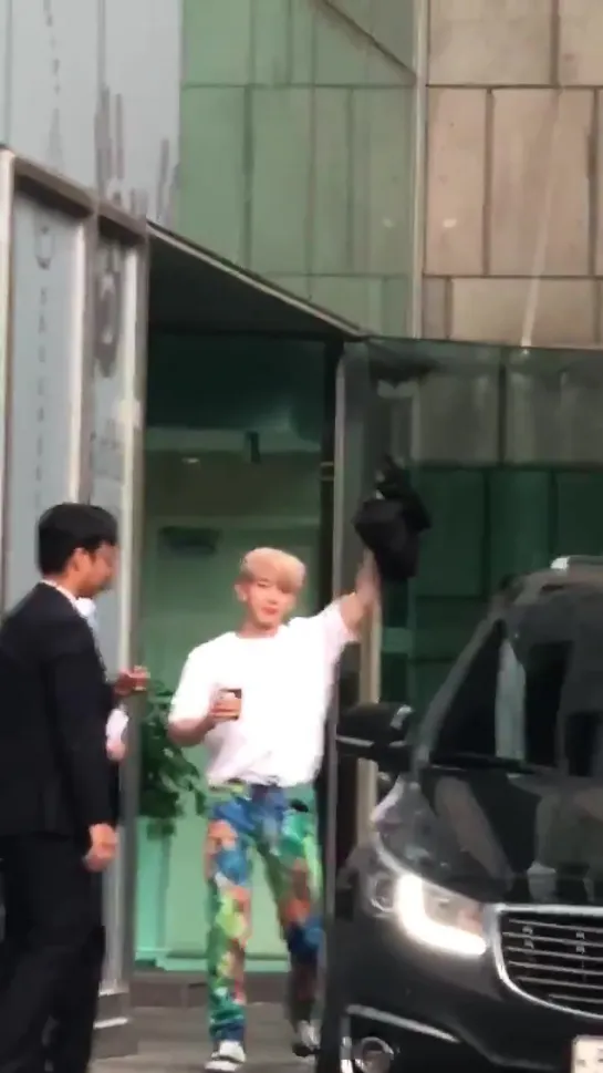 [fancam][17.08.2019] After Fansign at TWOTUCKGOM