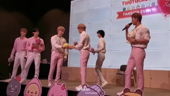 [fancam][17.08.2019] Fansign at TWOTUCKGOM