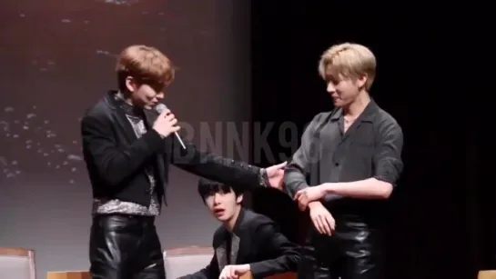 [Fancam][03.03.2019] fansign in Hongdae