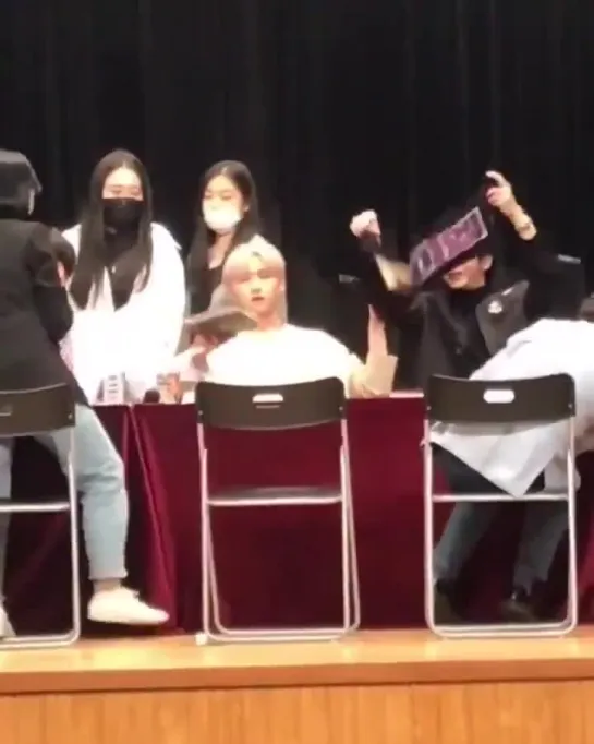 [Fancam][16.03.2019] fansign in Busan