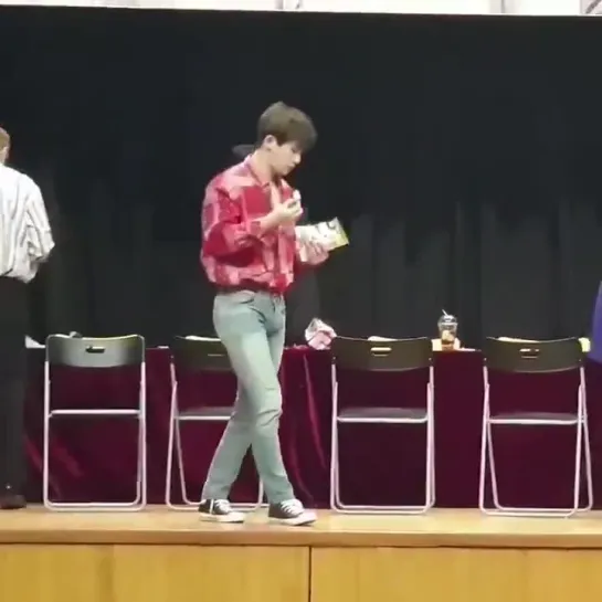 [Fancam][16.03.2019] fansign in Busan