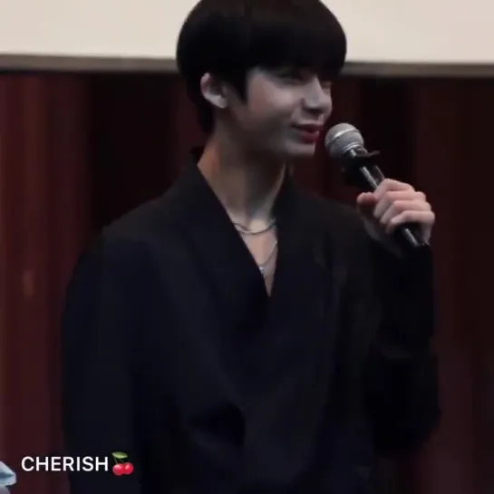 [Fancam][10.03.2019] fansign in International Youth Center