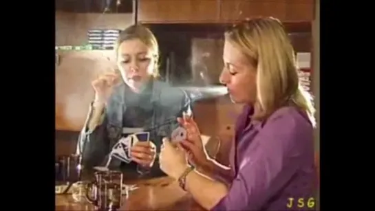 Smoking Fetish - Forty One Minutes - Mum  Daughter Smoking