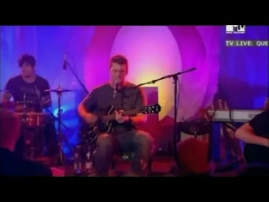 (03) Queens of the Stone Age – No One Knows (Unplugged in Berlin 2005)