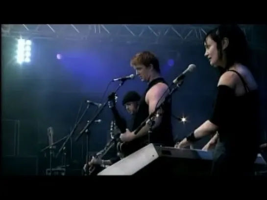 (04) Queens of the Stone Age – Broken Box (Live @ Eurockéennes 2005)