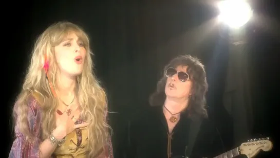 Blackmore's Night – The Moon Is Shining (Somewhere over the Sea) (2013)