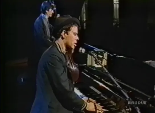 Tom Waits — Innocent When You Dream • San Remo Festival Italy Nov 22, 1986