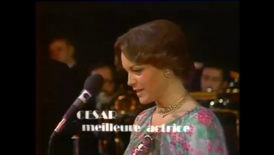 Remise du César de la meilleure actrice à Romy Schneider (La nuit des Césars) 1076