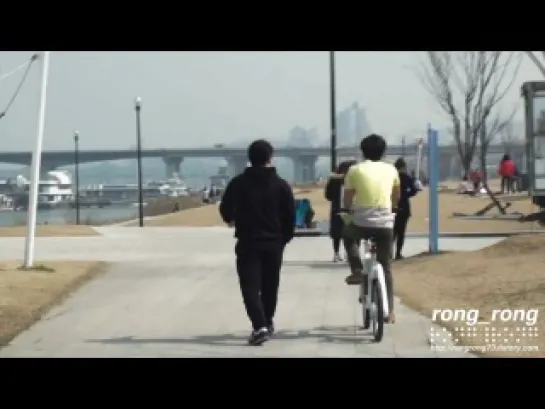 [FANCAM] 130404 Roy Kim - Kookmin Credit Card CF Filming #3