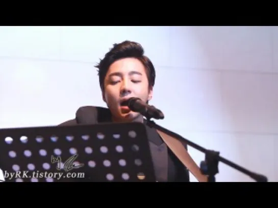 [FANCAM] 121212 Roy Kim - Though I Loved You