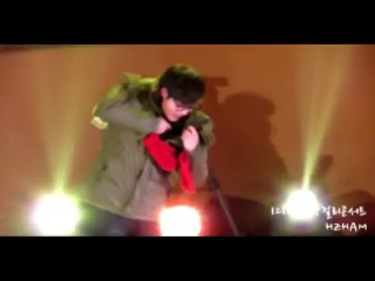 [FANCAM 2]121208 Roy Kim at Guerrilla-Concert