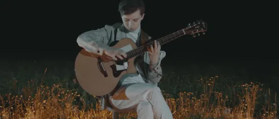 Marcin - Moonlight Sonata on One Guitar (Official Video)