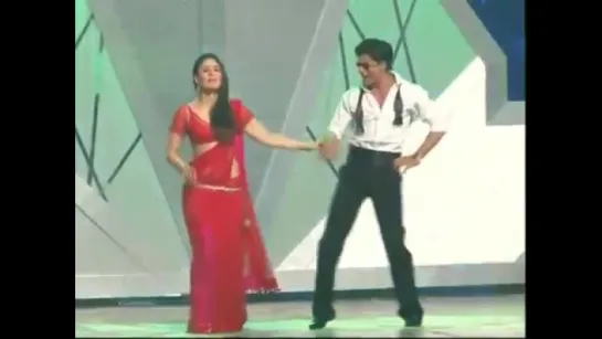 Shahrukh Khan And Kareena Kapoor Perform At Ra One s Music Launch YouTube