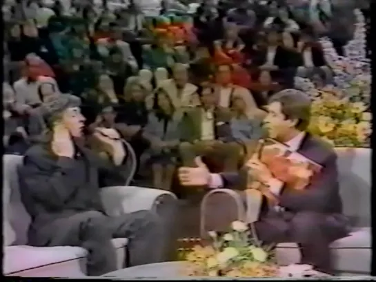 Paul McCartney – Interview (2/3) Sacree Soiree (24.005.1989)