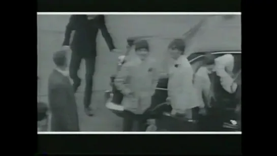 Heathrow Airport arrival BBC News footage (1966.08.31)